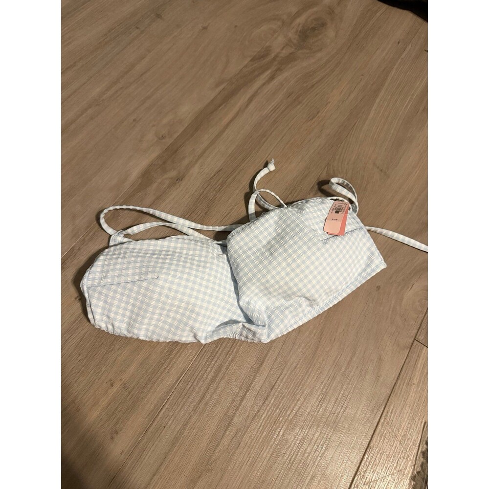 Victoria’s Secret bikini top size large